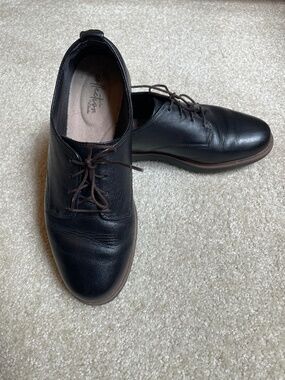 Black Leather Clark's Oxfords, 8